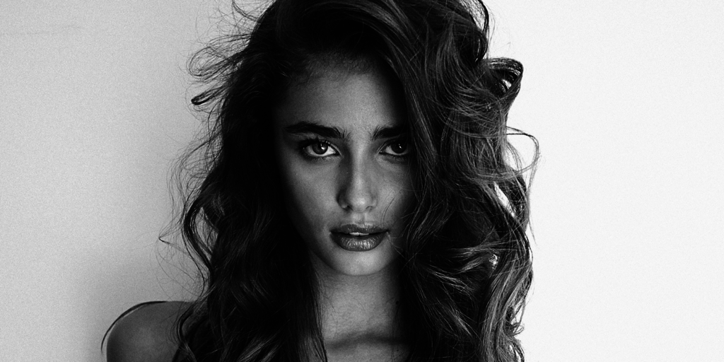 Taylor Hill Stuns For Galore