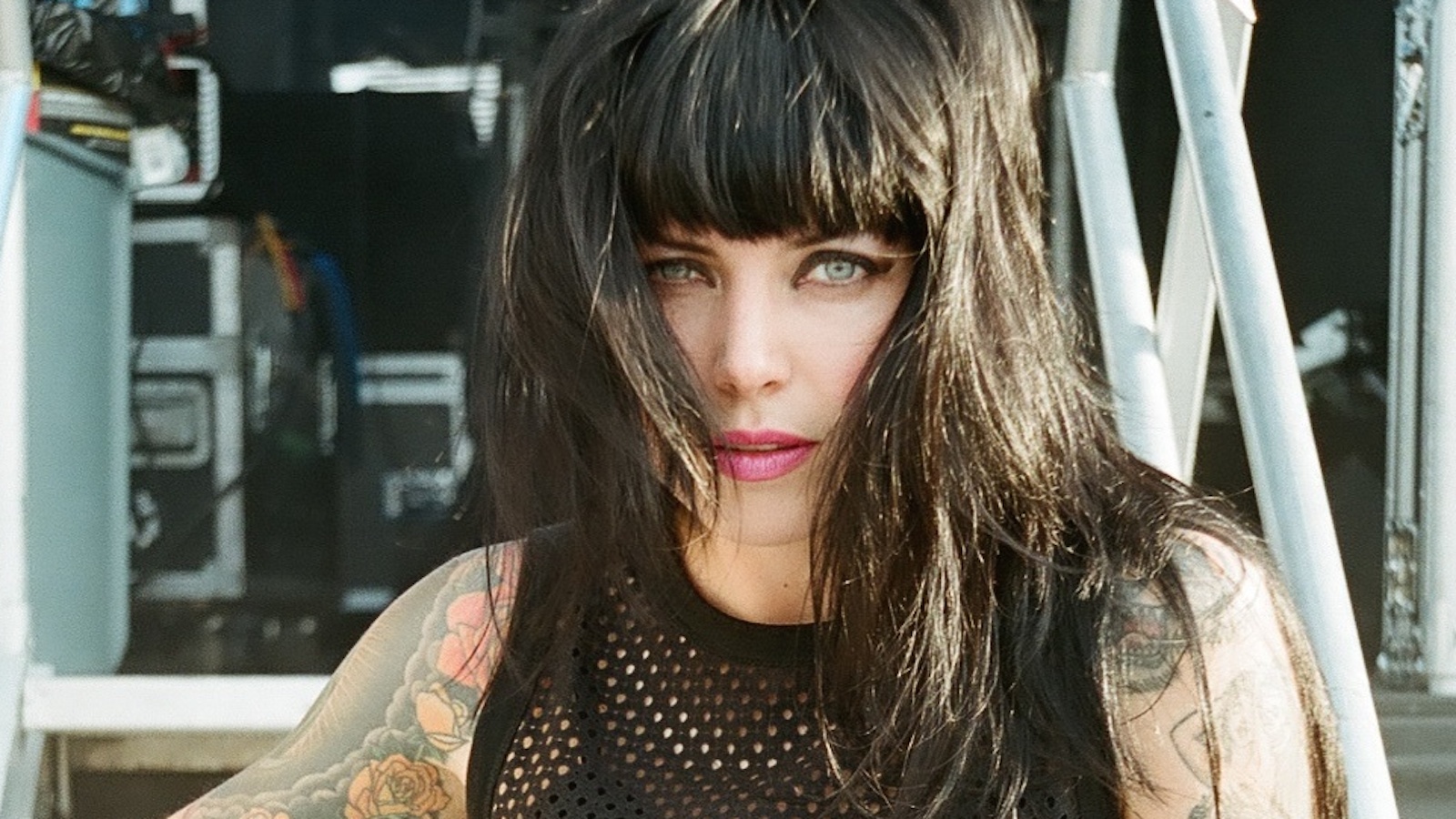 dating sleigh bells This month saw the release of the teaser trailer for sofia coppola's teen crime drama the bling ring in 47 seconds, there are 45 images, including emma watson licking her lips in slow motion, palm trees, paris hilton pillows, and a silver porsche aside from some sound effects and a single line of. dating sleigh bells This month saw the release of the teaser trailer for sofia coppola's teen crime drama the bling ring in 47 seconds, there are 45 images, including emma watson licking her lips in slow motion, palm trees, paris hilton pillows, and a silver porsche aside from some sound effects and a single line of.
