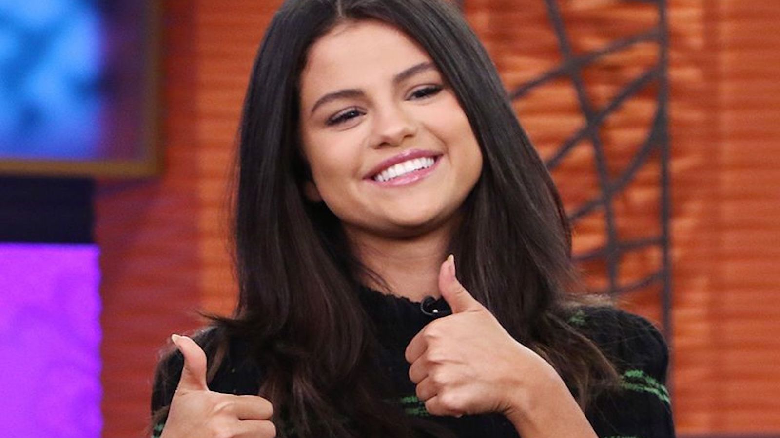 Selena Gomez Gushes About Her New Chanel Bag from The Weeknd and Says  Fashion Gives Her a 'Whole New Aura