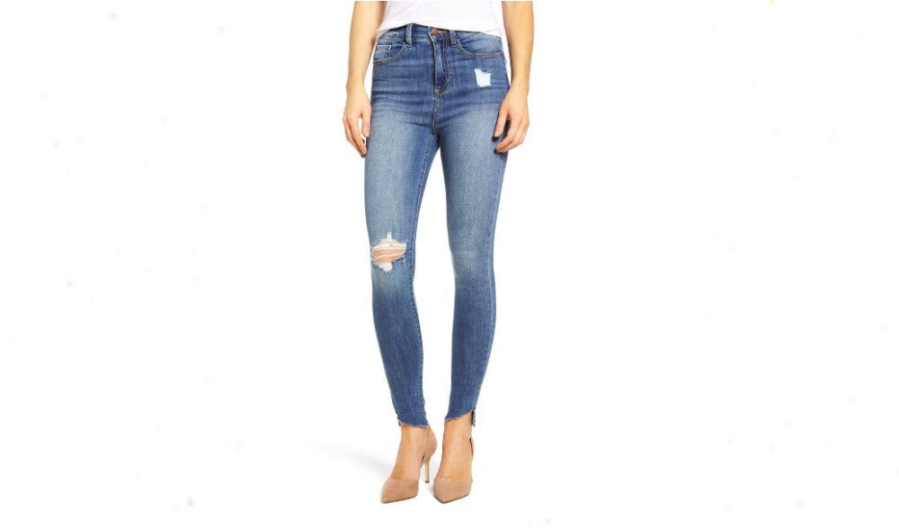 Selena’s Still Wearing Skinny Jeans So You Can Too