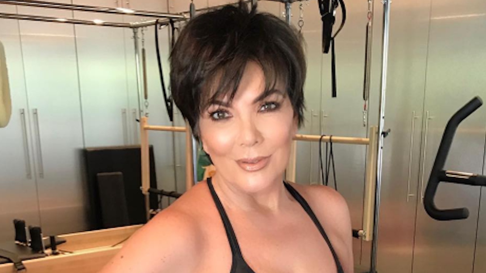 Kris Jenner posted a detox tea ad on Instagram and everyone lost their sh*t