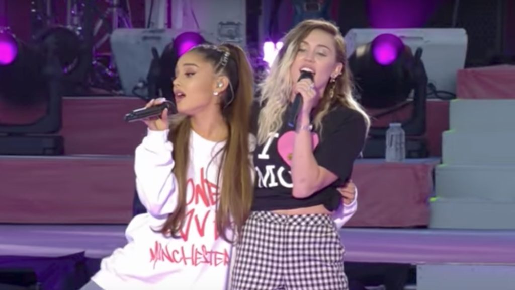 miley_ariana_duet_manchester_galore_mag