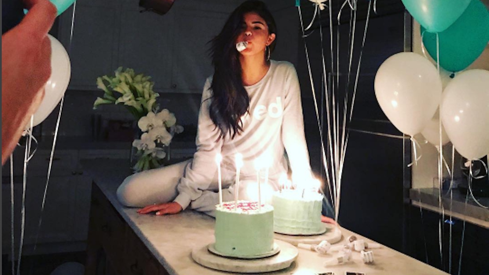 Selena Gomez Celebrated Her 25th Birthday By Wearing White Pjs 