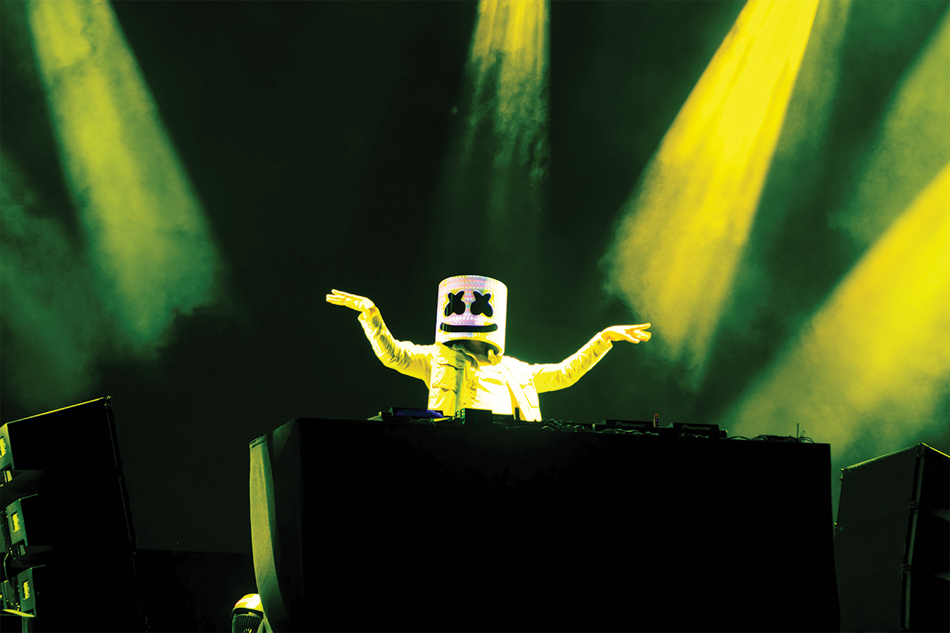 Billboard Hot 100 Music Festival 2017 photos behind the scenes