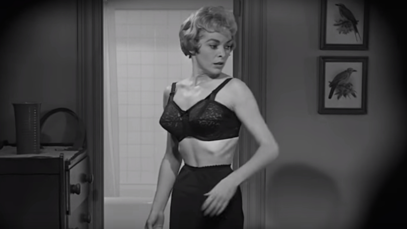 Horror movies are high-key the best lingerie inspo - Galore