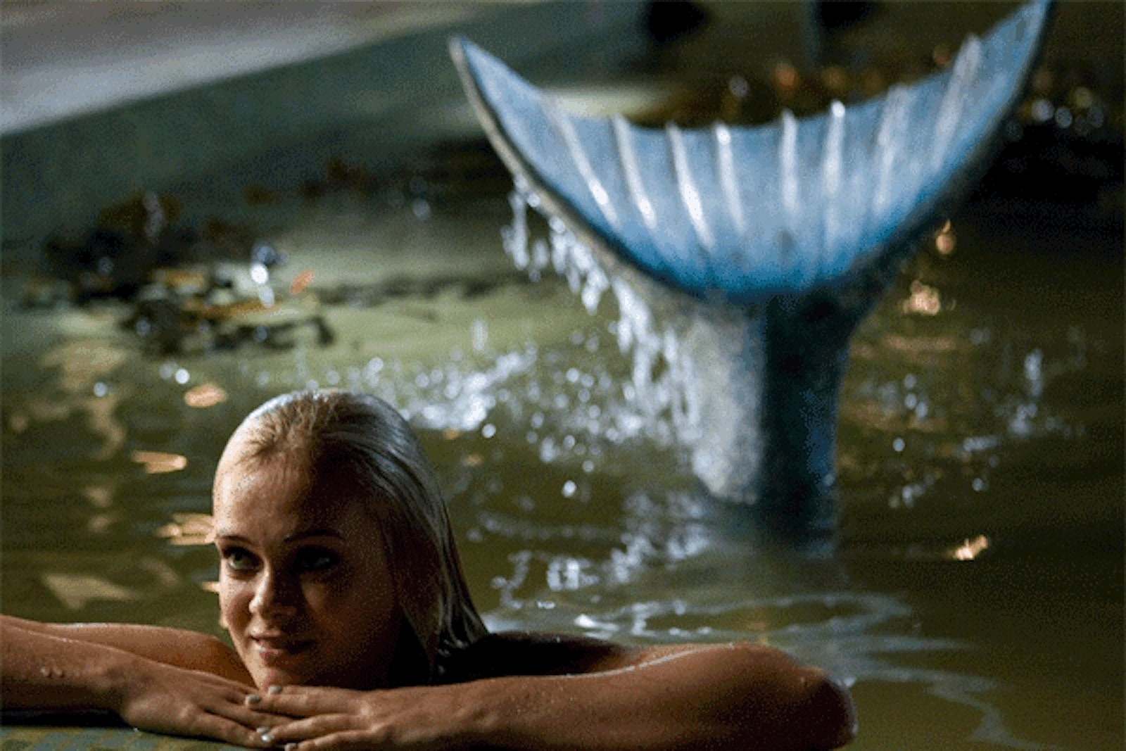 10 ways to look like that mermaid from "Aquamarine," minus ...