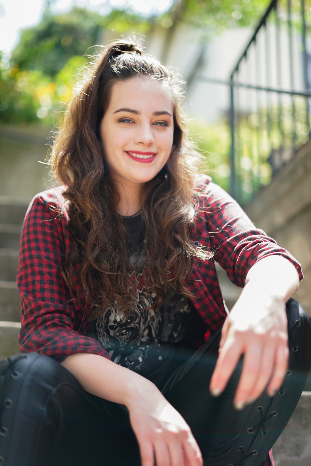 Sexy mary mouser Actresses Martial