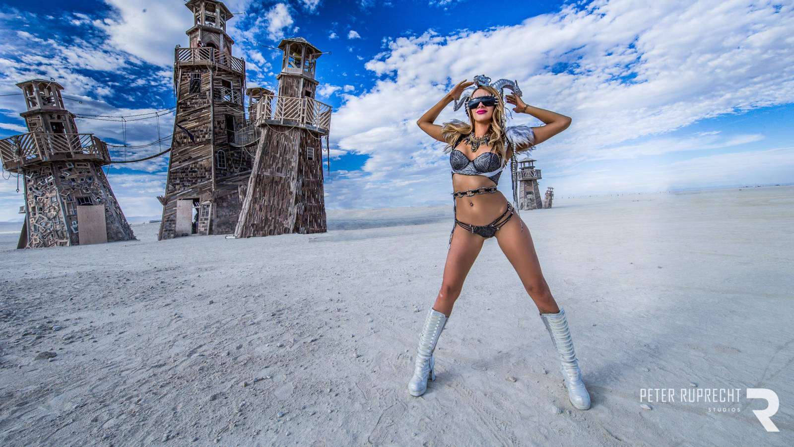 Our Favorite Models Show Us How To Make Burning Man Chic