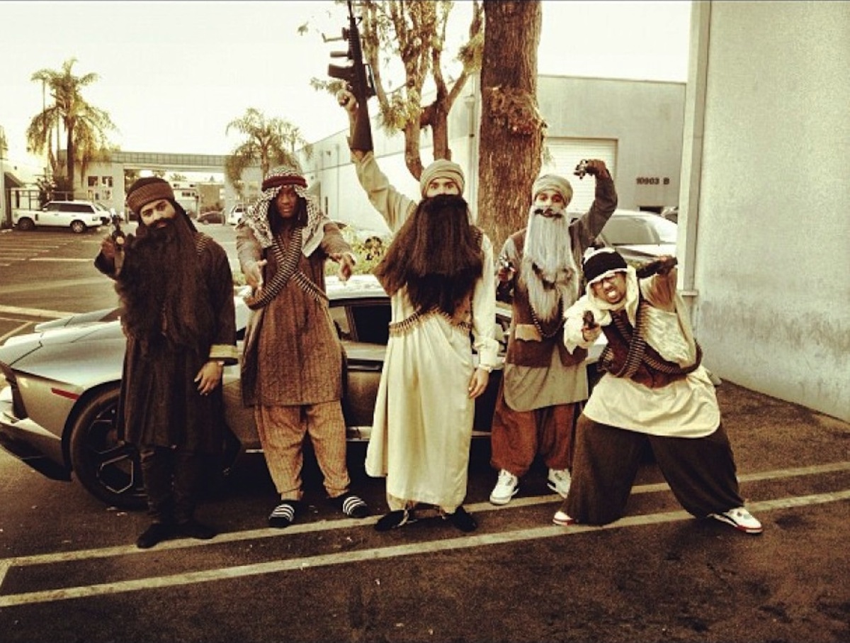 chris_brown_offensive_halloween_costumes_galore_mag chris_brown_offensive_halloween_costumes_galore_mag