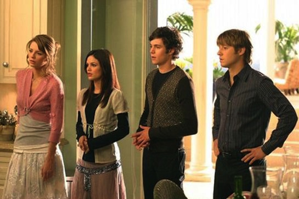 15 Tragically 2000s Outfits Marissa Cooper Wore On The Oc