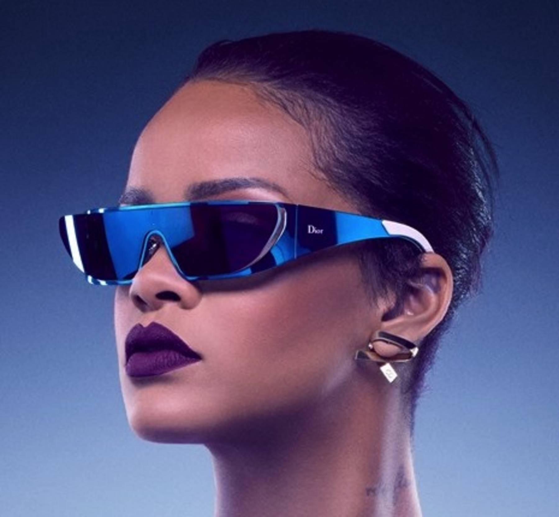 rihanna_sunglasses_diorgalore_mag rihanna_sunglasses_diorgalore_mag