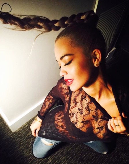 rita_ora_sexy_selfie_galore_mag rita_ora_sexy_selfie_galore_mag